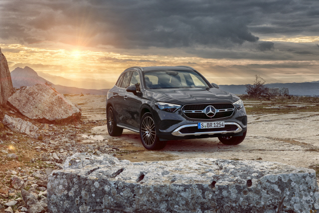 ¼öÀÔ ´ëÇ¥ SUV `º¥Ã÷ GLC` Àαâºñ°á¡¦°ø°£¡¤ÁÖÇà ¸ðµÎ `Ź¿ù` ¼öÀÔ ´ëÇ¥ SUV `º¥Ã÷ GLC` Àαâºñ°á¡¦°ø°£¡¤ÁÖÇà ¸ðµÎ `Ź¿ù`